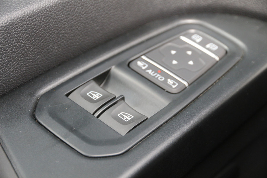 Renault Trafic 2.0 DCI 170 | Aut. | L1H1 | Navi | Trekhaak | Camera | Cruise..