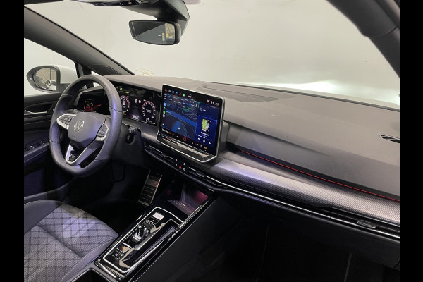 Volkswagen Golf Variant 1.5 eTSI R-Line Business Digital Cockpit 12.9 inch Touchscreen Camera ACC Lane Assist Side Assist CarPlay DAB Climatronic Stoelverwarming Privacy Glass 17 inch LM Velgen Pure White