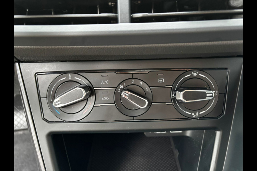 Volkswagen Polo 1.0 TSI Comfortline NAVI | CRUISE | NWE APK