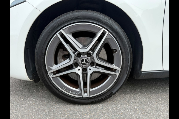 Mercedes-Benz A-Klasse 250 e /Apple CarPlay /18 inch AMG /Navigatie /Stoelverwarming