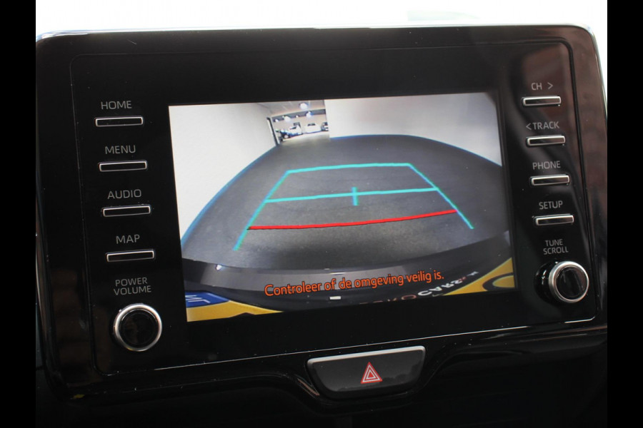 Toyota Yaris Hatchback Climate control Cruise control Camera Navigatie Bluetooth