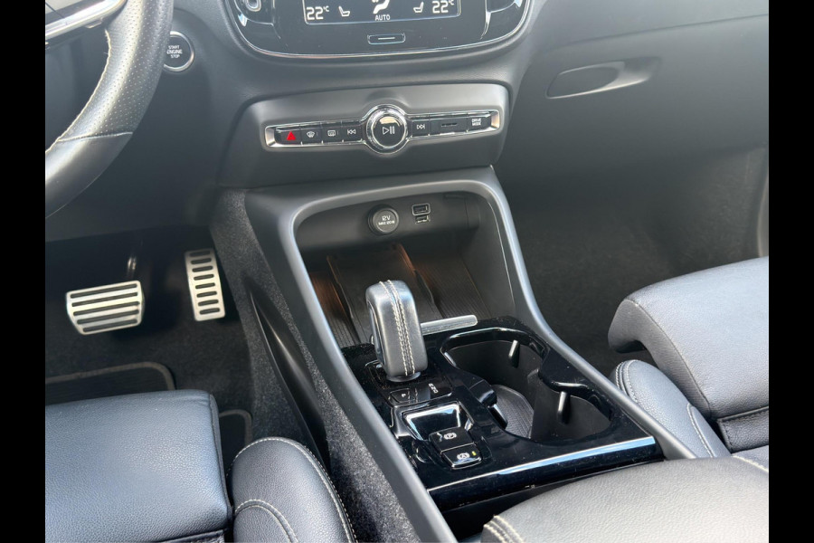 Volvo XC40 1.5 T4 Recharge R-Design H&K Camera ACC Blis