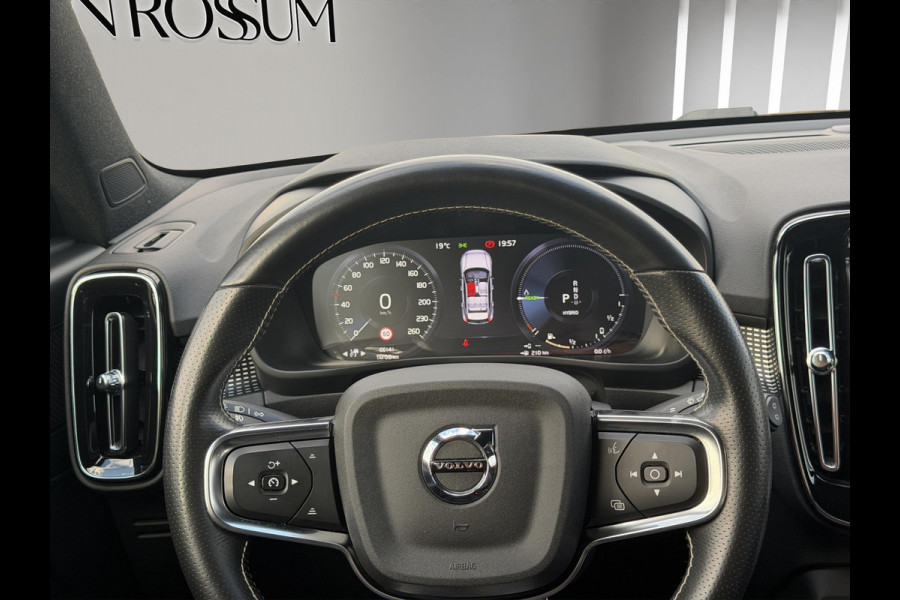Volvo XC40 1.5 T4 Recharge R-Design H&K Camera ACC Blis