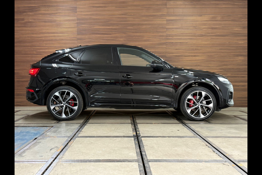 Audi Q5 Sportback 55 TFSI e S-line Competition | Black Edition | Luchtvering | Matrix LED | 21 Inch | Virtual Cockpit | 360°