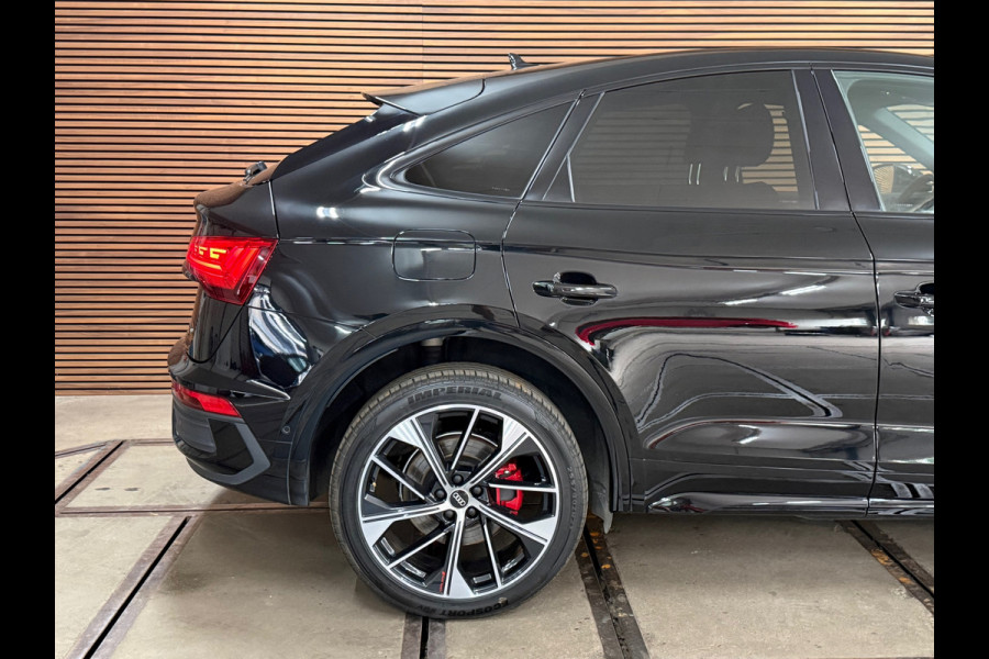 Audi Q5 Sportback 55 TFSI e S-line Competition | Black Edition | Luchtvering | Matrix LED | 21 Inch | Virtual Cockpit | 360°