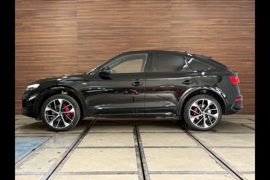 Audi Q5 Sportback 55 TFSI e S-line Competition | Black Edition | Luchtvering | Matrix LED | 21 Inch | Virtual Cockpit | 360°