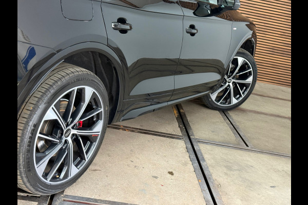 Audi Q5 Sportback 55 TFSI e S-line Competition | Black Edition | Luchtvering | Matrix LED | 21 Inch | Virtual Cockpit | 360°
