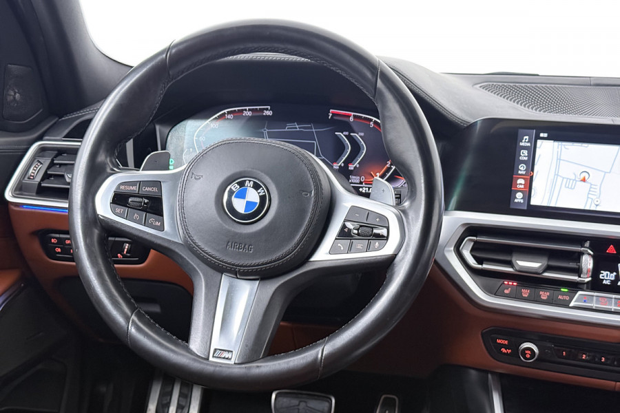 BMW 3-serie 330i High Executive Edition (PANORAMADAK, HEAD-UP, HARMAN/KARDON, 360 CAMERA, SFEERVERLICHTING, DEALER ONDERHOUDEN)