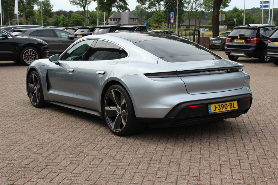 Porsche Taycan 4S Performance 84 kWh / SoH 91,9% / 38.845 km! /  Panoramadak / Camera / Passenger Display / Luchtvering / 21'' / Bose / Stoelverwarming / DAB / Cruise Control