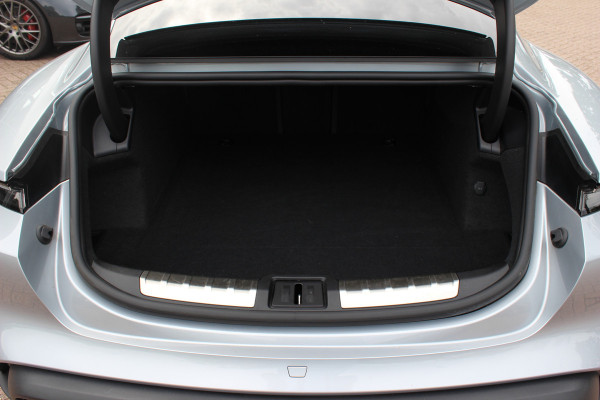 Porsche Taycan 4S Performance 84 kWh / SoH 91,9% / 38.845 km! /  Panoramadak / Camera / Passenger Display / Luchtvering / 21'' / Bose / Stoelverwarming / DAB / Cruise Control