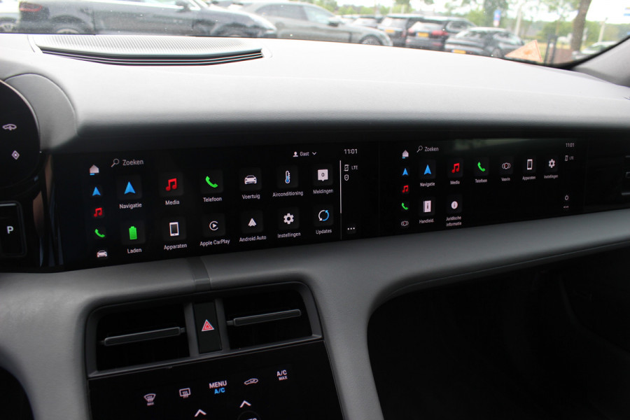Porsche Taycan 4S Performance 84 kWh / SoH 91,9% / 38.845 km! /  Panoramadak / Camera / Passenger Display / Luchtvering / 21'' / Bose / Stoelverwarming / DAB / Cruise Control