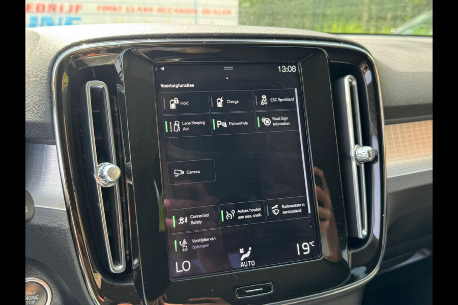Volvo XC40 1.5 T4 PHEV 211PK AUT. RECHARGE INSCRIPTION TREKHAAK/NAVI/CAMERA/CARPLAY