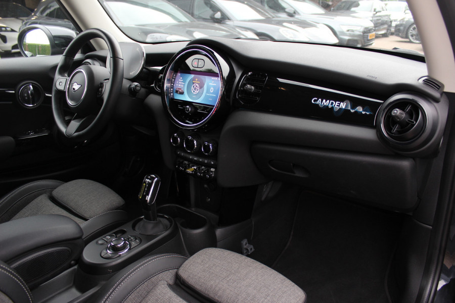 MINI Mini Electric Camden Edition 33 kWh / SoH 95,2% / CarPlay / Half Leder / Parkeerhulp achter / 16'' / Stoelverwarming / DAB / Cruise Control