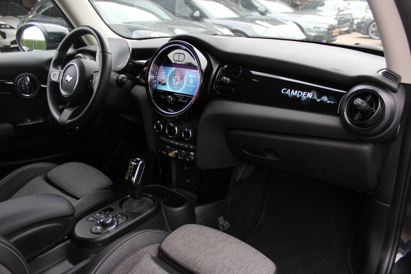 MINI Mini Electric Camden Edition 33 kWh / SoH 95,2% / CarPlay / Half Leder / Parkeerhulp achter / 16'' / Stoelverwarming / DAB / Cruise Control