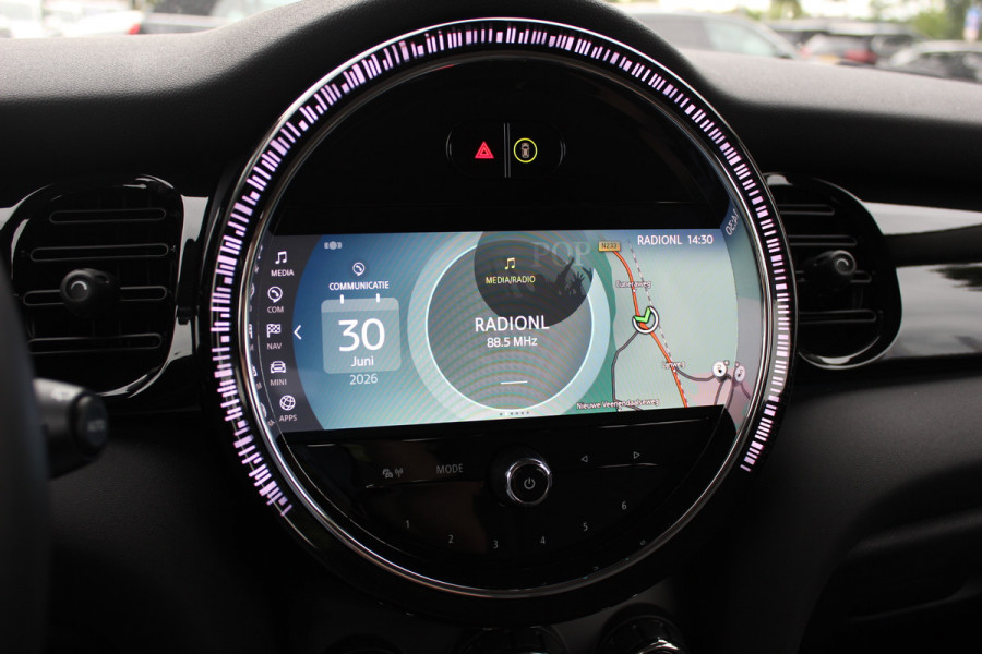 MINI Mini Electric Camden Edition 33 kWh / SoH 95,2% / CarPlay / Half Leder / Parkeerhulp achter / 16'' / Stoelverwarming / DAB / Cruise Control