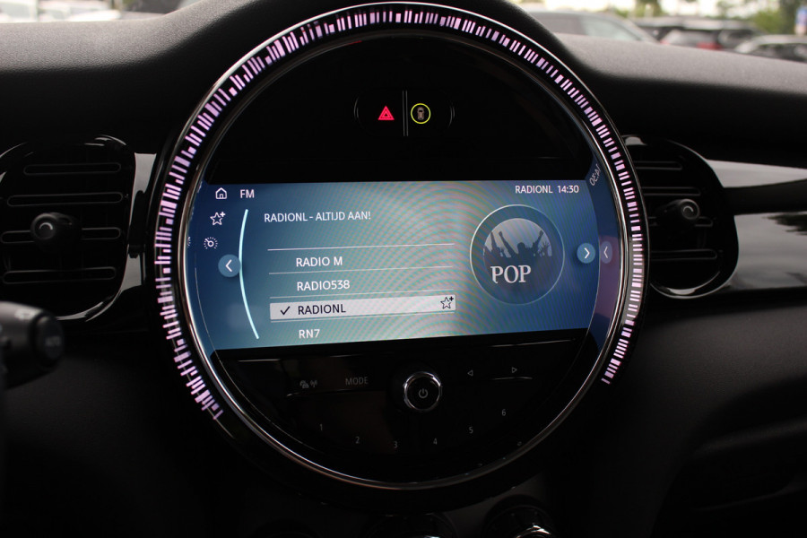 MINI Mini Electric Camden Edition 33 kWh / SoH 95,2% / CarPlay / Half Leder / Parkeerhulp achter / 16'' / Stoelverwarming / DAB / Cruise Control