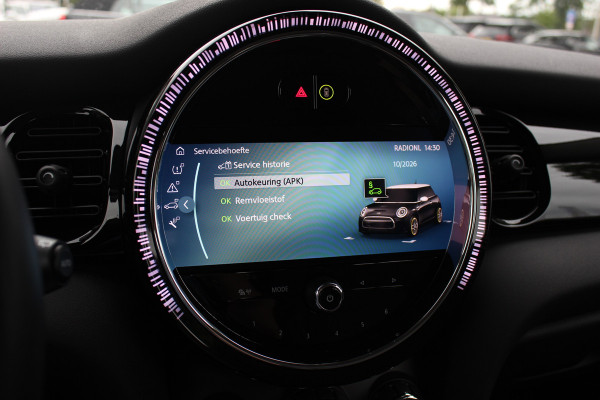 MINI Mini Electric Camden Edition 33 kWh / SoH 95,2% / CarPlay / Half Leder / Parkeerhulp achter / 16'' / Stoelverwarming / DAB / Cruise Control