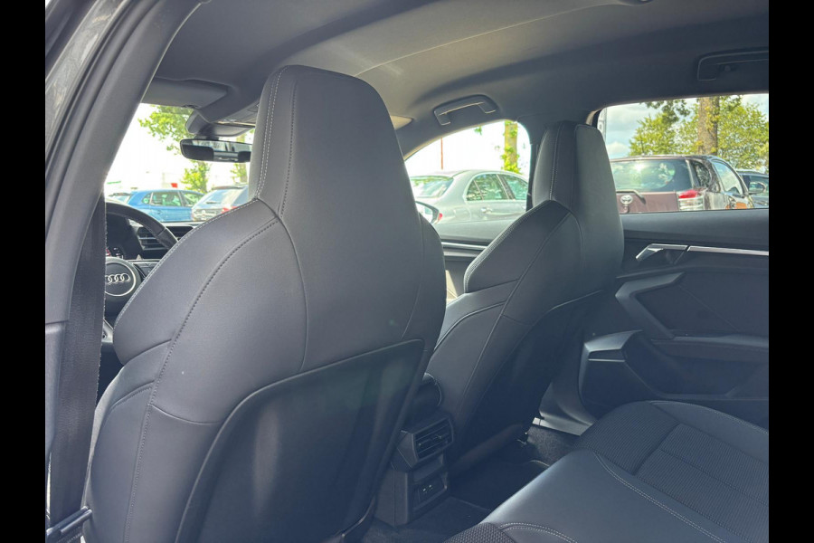 Audi A3 Sportback 30 TFSI S-Line edition | Apple Carplay | Lane Assist | | LED | Navi | Cruise