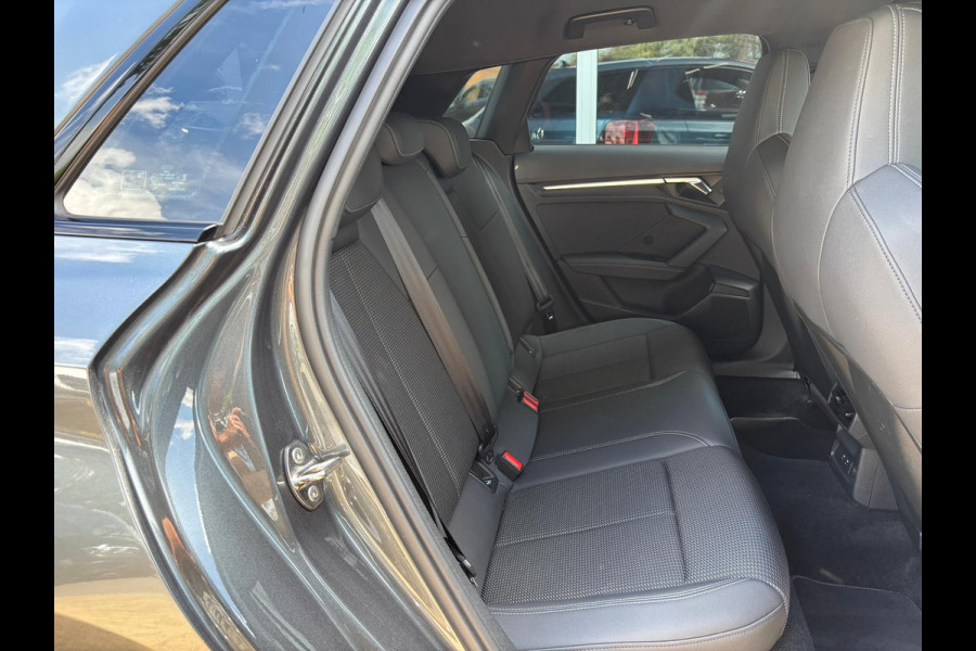 Audi A3 Sportback 30 TFSI S-Line edition | Apple Carplay | Lane Assist | | LED | Navi | Cruise