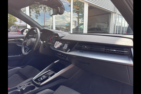 Audi A3 Sportback 30 TFSI S-Line edition | Apple Carplay | Lane Assist | | LED | Navi | Cruise