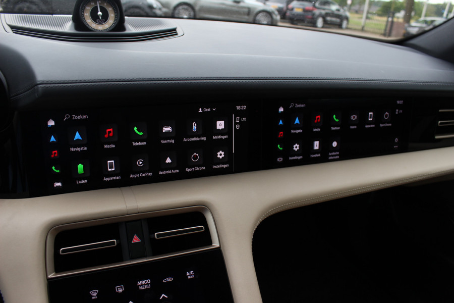 Porsche Taycan 4S Performance 84 kWh / SoH 93,3% / 1e Eign. / NL Auto / Panoramadak / 360Camera / Achterasbesturing / Burmester / Luchtvering / Keyless / 21'' / Sportdesign+Chrono / Stoel+Stuurverwarming / Dodehoek / DAB / Porsc