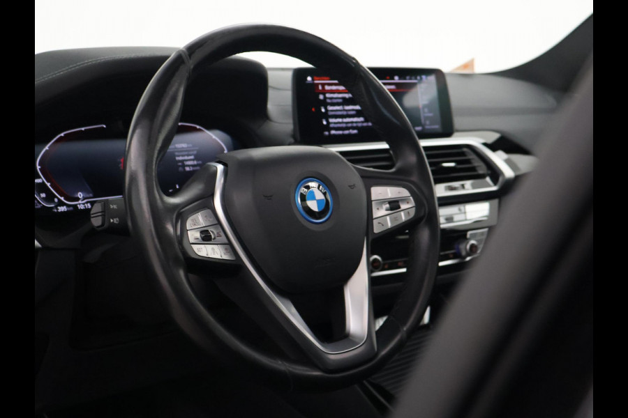 BMW iX3 HIGH EXECUTIVE 80 kWh + TREKHAAK | PANORAMA | 360 CAMERA | ADAPTIVE CRUISE | SFEERVERLICHTING