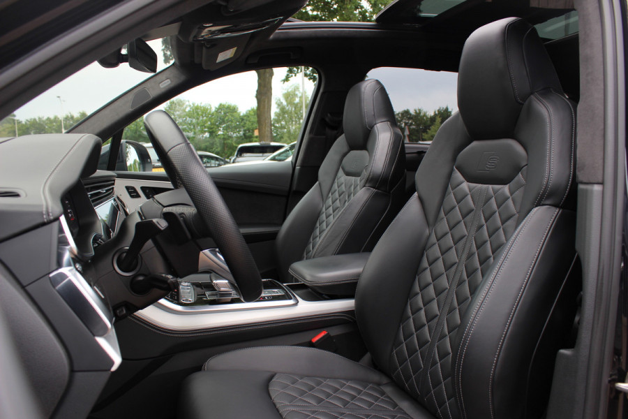 Audi Q7 60 TFSI e quattro Pro Line S Competition / Trekhaak / Panoramadak / 360Camera / Head-up / Softclose / Laser LED / Luchtvering / 22'' / B&O / RS Seats / Keyless / Stuur+Stoelverwarming / Dodehoek / DAB / ACC