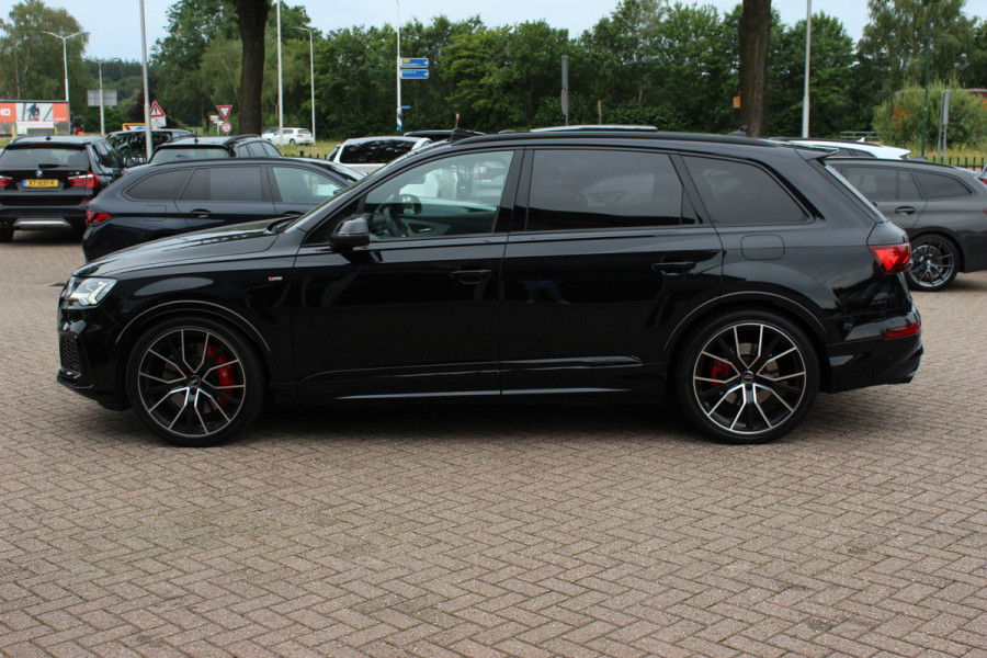 Audi Q7 60 TFSI e quattro Pro Line S Competition / Trekhaak / Panoramadak / 360Camera / Head-up / Softclose / Laser LED / Luchtvering / 22'' / B&O / RS Seats / Keyless / Stuur+Stoelverwarming / Dodehoek / DAB / ACC