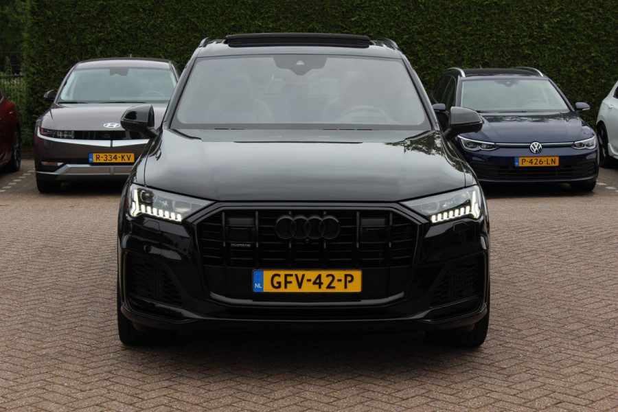Audi Q7 60 TFSI e quattro Pro Line S Competition / Trekhaak / Panoramadak / 360Camera / Head-up / Softclose / Laser LED / Luchtvering / 22'' / B&O / RS Seats / Keyless / Stuur+Stoelverwarming / Dodehoek / DAB / ACC