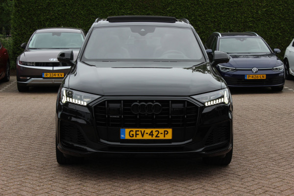 Audi Q7 60 TFSI e quattro Pro Line S Competition / Trekhaak / Panoramadak / 360Camera / Head-up / Softclose / Laser LED / Luchtvering / 22'' / B&O / RS Seats / Keyless / Stuur+Stoelverwarming / Dodehoek / DAB / ACC