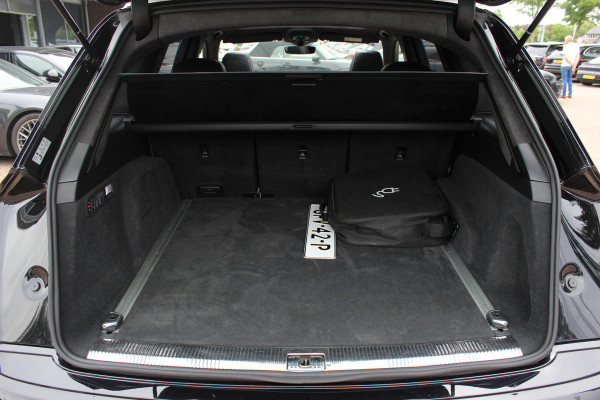 Audi Q7 60 TFSI e quattro Pro Line S Competition / Trekhaak / Panoramadak / 360Camera / Head-up / Softclose / Laser LED / Luchtvering / 22'' / B&O / RS Seats / Keyless / Stuur+Stoelverwarming / Dodehoek / DAB / ACC