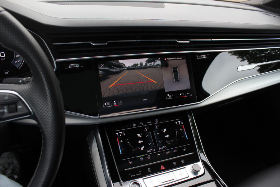 Audi Q7 60 TFSI e quattro Pro Line S Competition / Trekhaak / Panoramadak / 360Camera / Head-up / Softclose / Laser LED / Luchtvering / 22'' / B&O / RS Seats / Keyless / Stuur+Stoelverwarming / Dodehoek / DAB / ACC