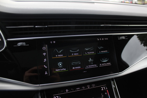 Audi Q7 60 TFSI e quattro Pro Line S Competition / Trekhaak / Panoramadak / 360Camera / Head-up / Softclose / Laser LED / Luchtvering / 22'' / B&O / RS Seats / Keyless / Stuur+Stoelverwarming / Dodehoek / DAB / ACC