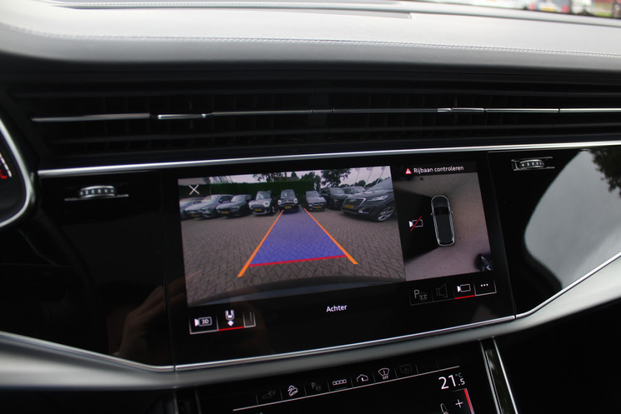 Audi Q7 60 TFSI e quattro Pro Line S Competition / Trekhaak / Panoramadak / 360Camera / Head-up / Softclose / Laser LED / Luchtvering / 22'' / B&O / RS Seats / Keyless / Stuur+Stoelverwarming / Dodehoek / DAB / ACC