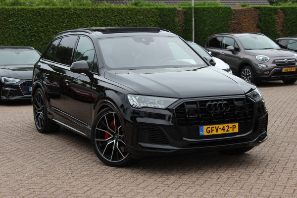 Audi Q7 60 TFSI e quattro Pro Line S Competition / Trekhaak / Panoramadak / 360Camera / Head-up / Softclose / Laser LED / Luchtvering / 22'' / B&O / RS Seats / Keyless / Stuur+Stoelverwarming / Dodehoek / DAB / ACC