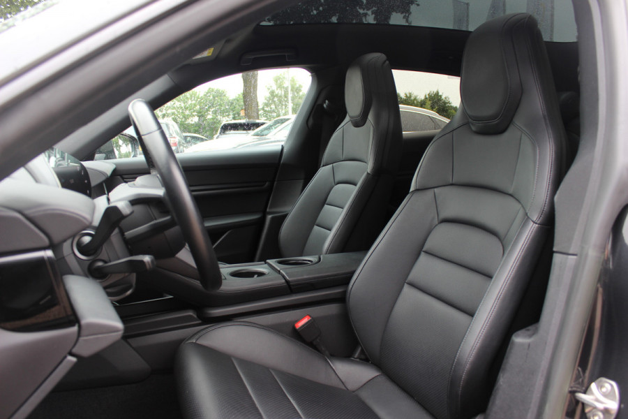 Porsche Taycan Sport Turismo 93 kWh / SoH 93,3% / Panoramadak / Camera / Bose / 20'' / Luchtvering / Leder / Warmtepomp / Dodehoek / Stoelverwarming / DAB / Cruise Control