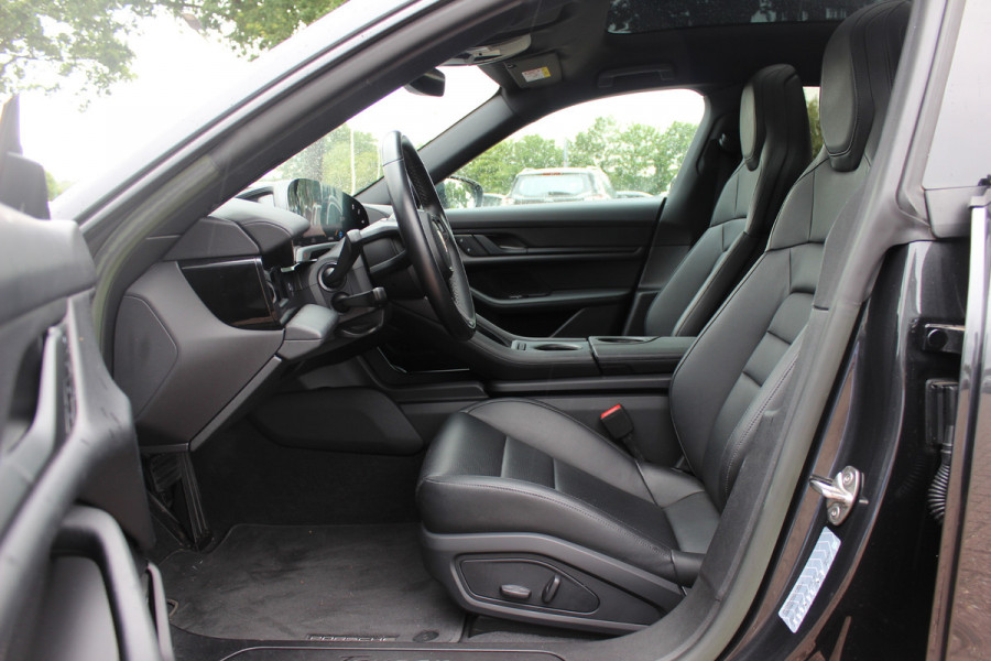 Porsche Taycan Sport Turismo 93 kWh / SoH 93,3% / Panoramadak / Camera / Bose / 20'' / Luchtvering / Leder / Warmtepomp / Dodehoek / Stoelverwarming / DAB / Cruise Control