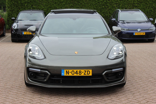 Porsche Panamera Sport Turismo 2.9 4 E-Hybrid / Panoramadak / 360Camera / Head-up / Softclose / Sportdesign+Chrono / 21'' / Sportuitlaat / Bose / Keyless / Stoelverwarming 4x / Stoelventilatie / Stuurverwarming / Dodehoek / DAB / ACC