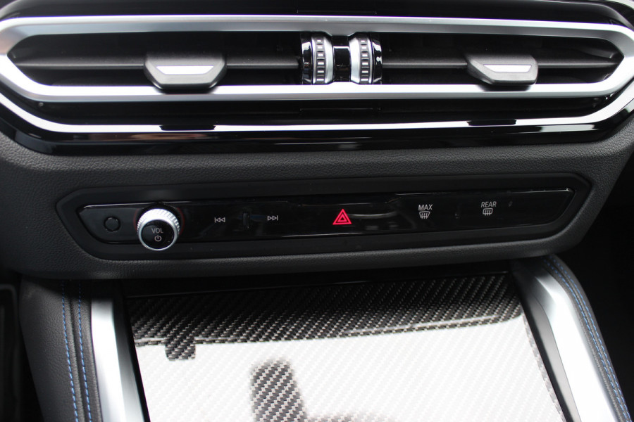BMW i4 M50 High Executive 84 kWh / 360Camera / Head-up / Leder / Harman Kardon / Carbon intr.+extr. / 19'' / CarPlay / Stoelverwarming / Dodehoek / DAB / Cruise Control Adaptief
