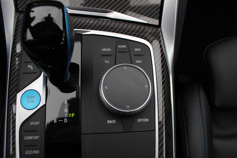 BMW i4 M50 High Executive 84 kWh / 360Camera / Head-up / Leder / Harman Kardon / Carbon intr.+extr. / 19'' / CarPlay / Stoelverwarming / Dodehoek / DAB / Cruise Control Adaptief