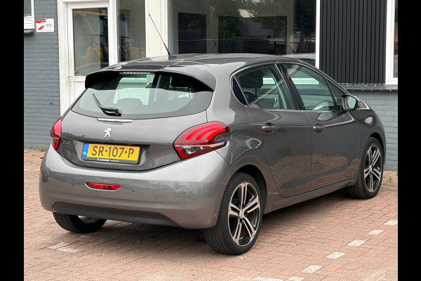 Peugeot 208 1.2 PureTech Blue Lease Executive / Navi / Cruise / Airco