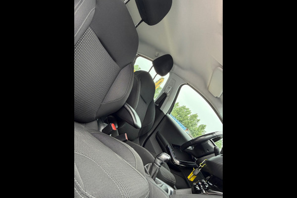 Peugeot 208 1.2 PureTech Blue Lease Executive / Navi / Cruise / Airco
