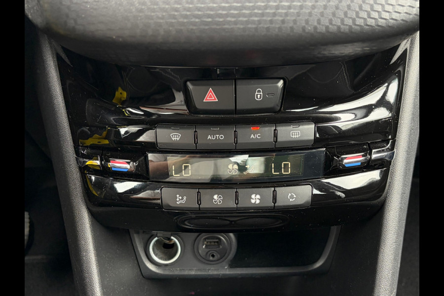 Peugeot 208 1.2 PureTech Blue Lease Executive / Navi / Cruise / Airco