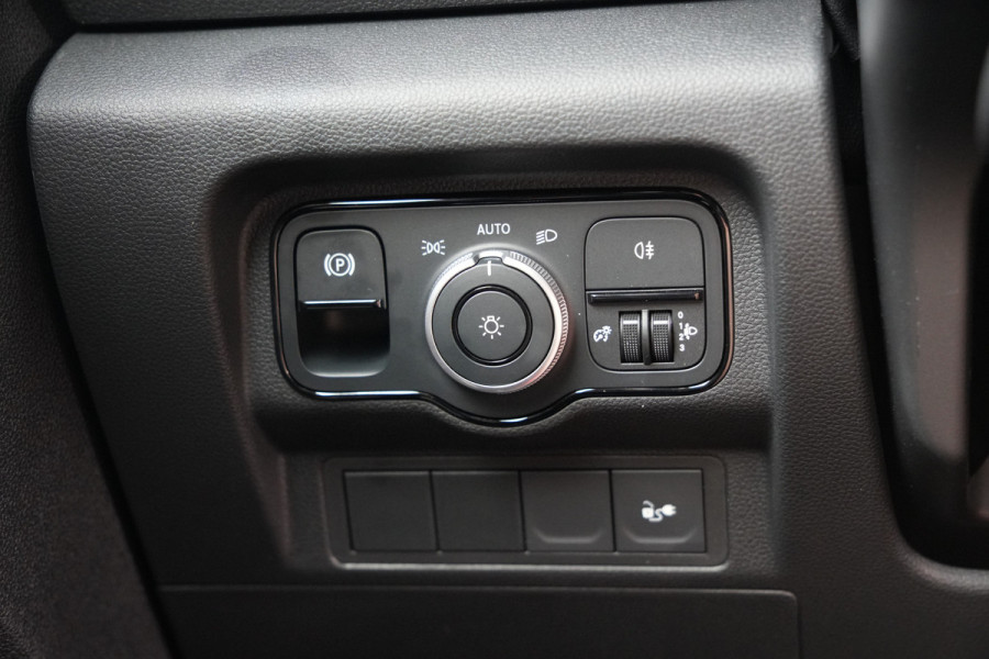 Mercedes-Benz eCitan 112 Base L1 45 kWh 122pk - Cruise - Stoelverwarming - Camera - PDC - Auto Clima - Rijklaar