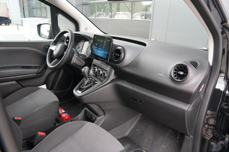 Mercedes-Benz eCitan 112 Base L1 45 kWh 122pk - Cruise - Stoelverwarming - Camera - PDC - Auto Clima - Rijklaar