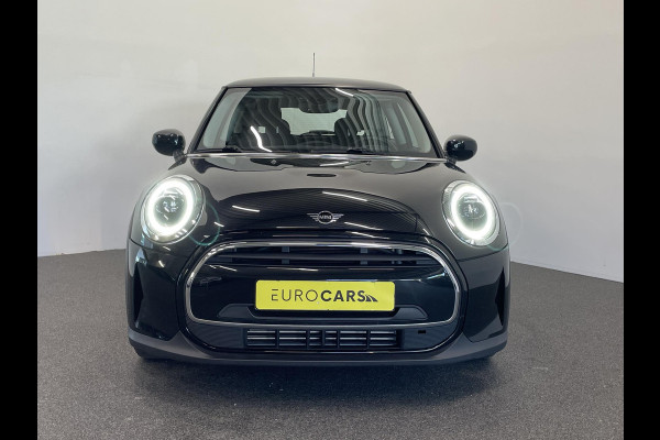 MINI Cooper 1.5 Business Edition 3-D LED Navi 8.8 inch Cruise DAB+ Airco Zwart Dak