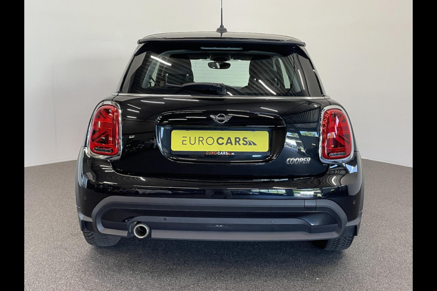 MINI Cooper 1.5 Business Edition 3-D LED Navi 8.8 inch Cruise DAB+ Airco Zwart Dak