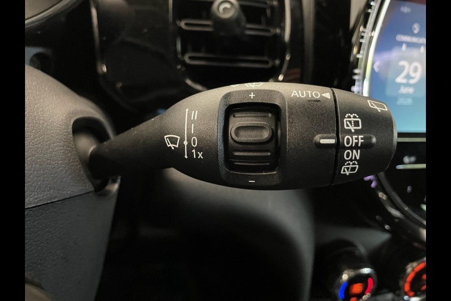 MINI Cooper 1.5 Business Edition 3-D LED Navi 8.8 inch Cruise DAB+ Airco Zwart Dak