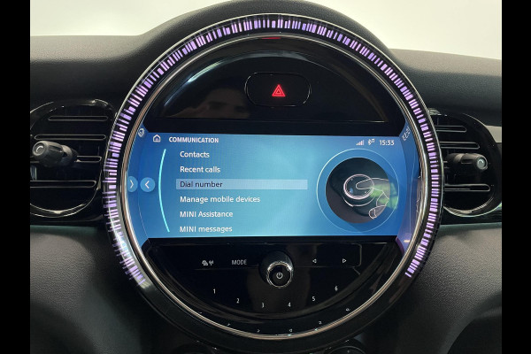 MINI Cooper 1.5 Business Edition 3-D LED Navi 8.8 inch Cruise DAB+ Airco Zwart Dak