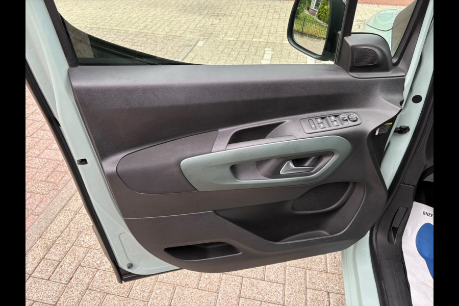 Citroën Berlingo XL 1.2 PureTech Shine XTR!!! 7-PERS,AUTOMAAT,CAMERA,